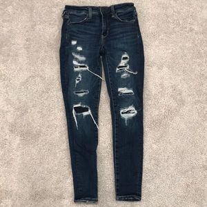 American Eagle Patched High V-Rise Jegging // Size 2 Short